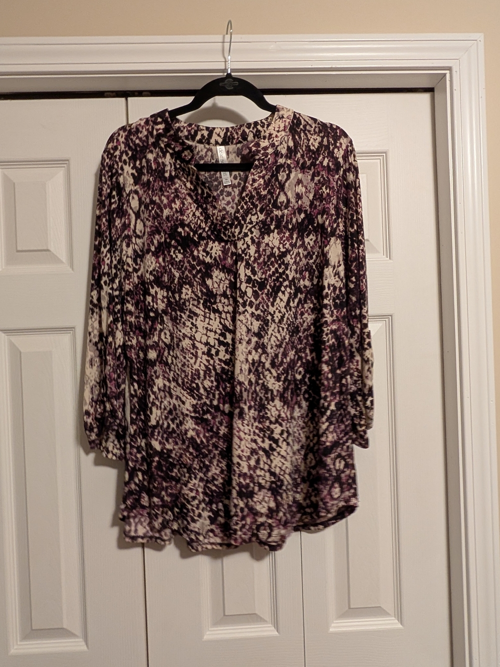 Women's Purple Patterned V-Neck Tunic Top